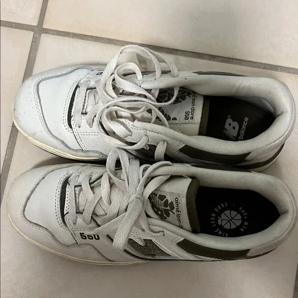 New Balance 550 White and Dark Green Sneakers - Picture 6 of 6